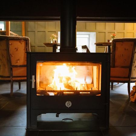 The Tal-Y-Cafn Hotel Conwy Bagian luar foto