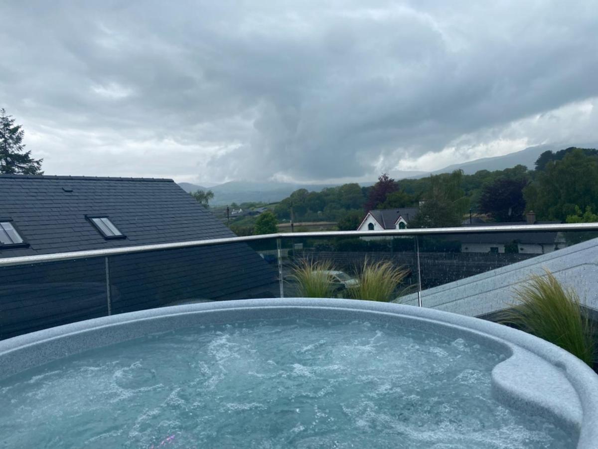 The Tal-Y-Cafn Hotel Conwy Bagian luar foto