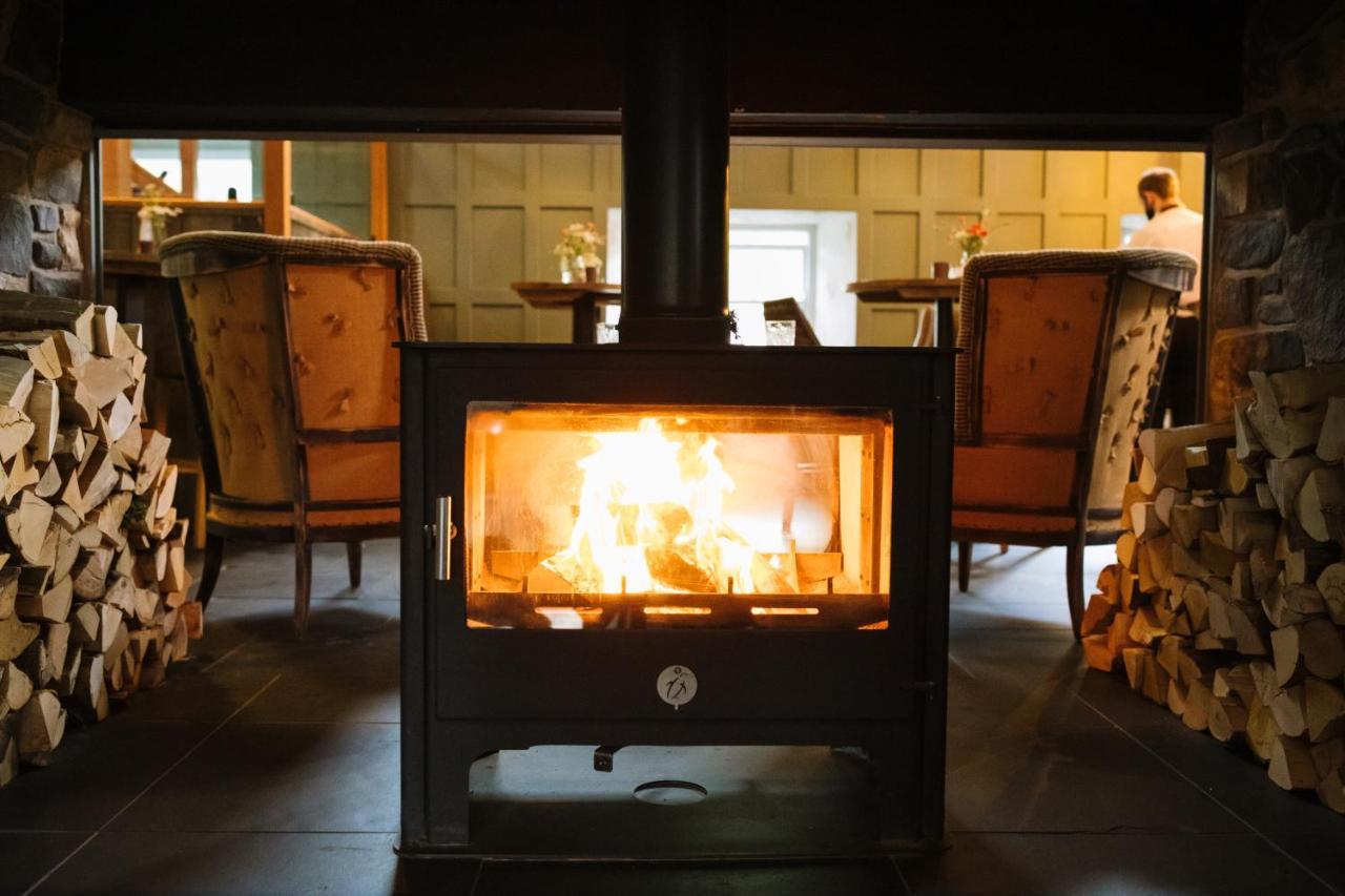 The Tal-Y-Cafn Hotel Conwy Bagian luar foto