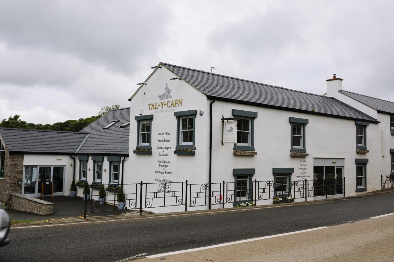 The Tal-Y-Cafn Hotel Conwy Bagian luar foto